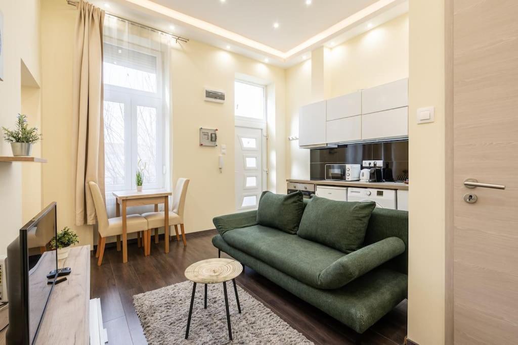 Peppy Home Of Harmony Budapest Kültér fotó