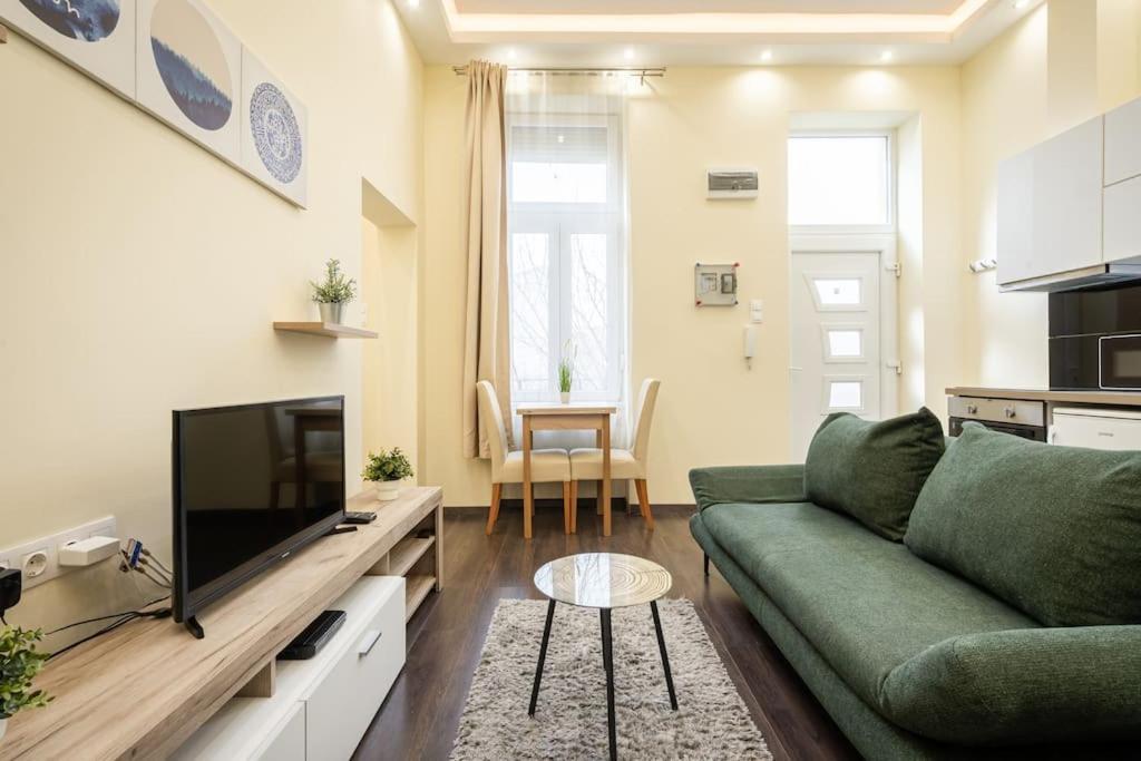 Peppy Home Of Harmony Budapest Kültér fotó